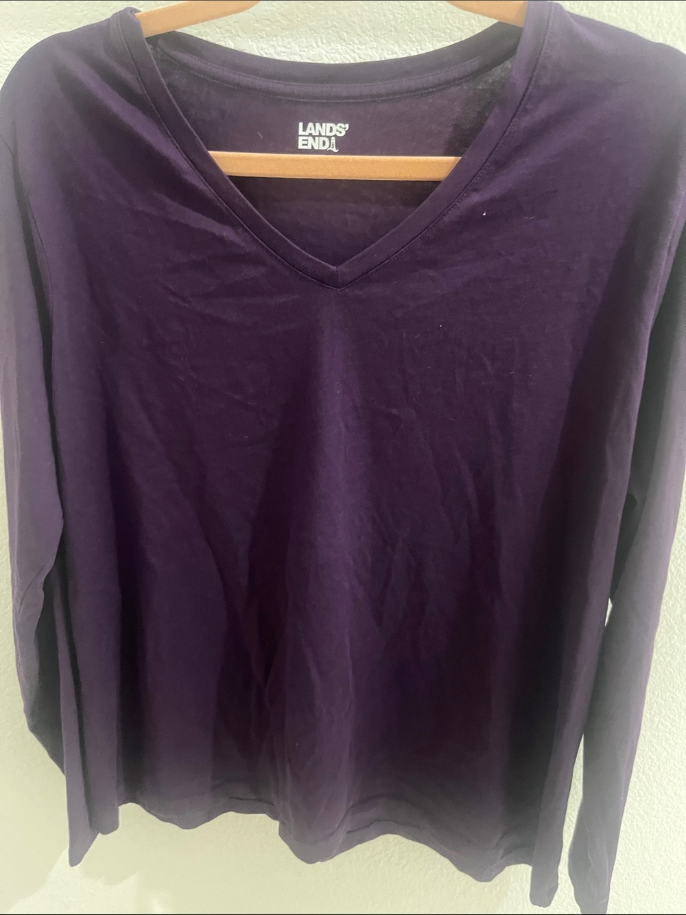 Lands End XL 100% Cotton V-Neck Long Sleeve Tee